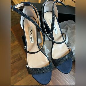 Navy Blue Nina dress shoe
6.5